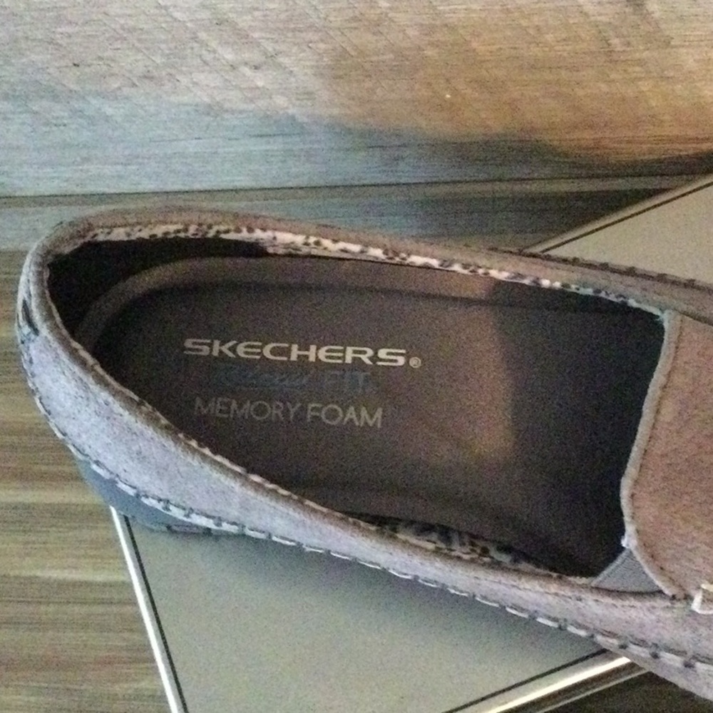 Skechers Relaxed Fit - Picture 3 of 6